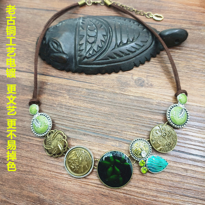 Wholesale Accessories butterfly necklace women' s elegant ethnic style jewelry